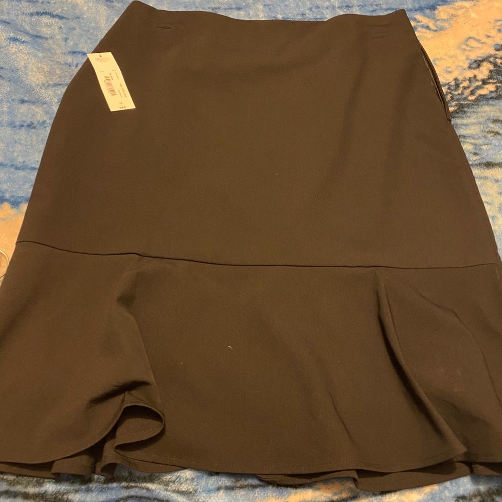 Black skirt